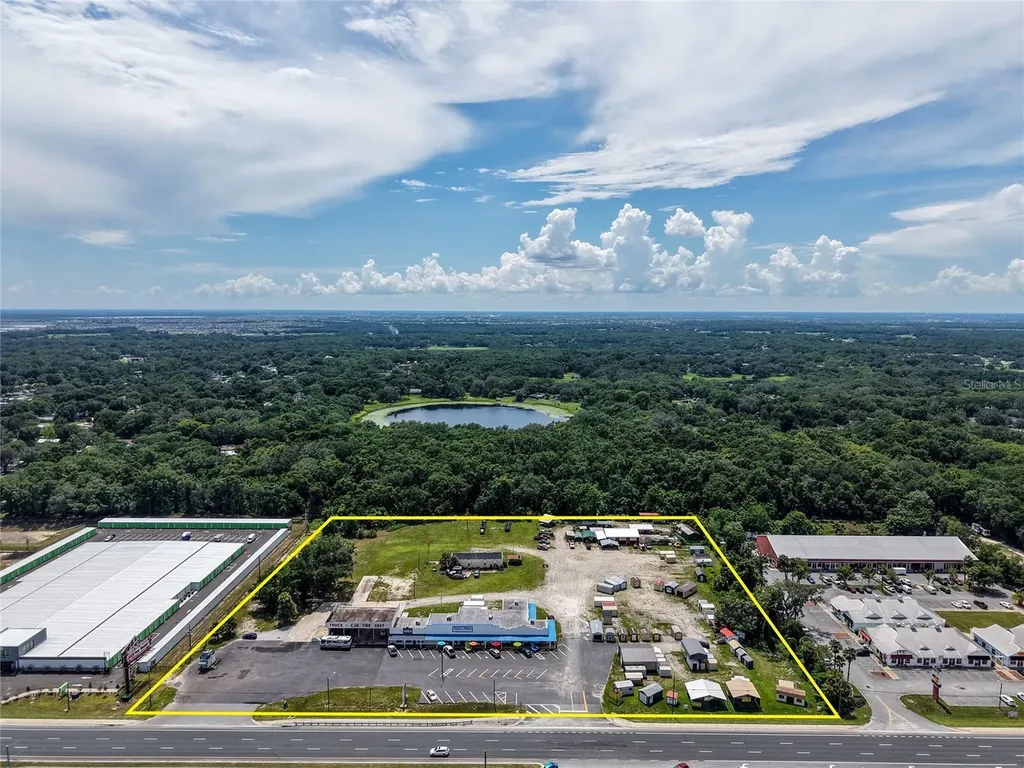 2520 Us Highway 441/27 Fruitland Park FL 34731