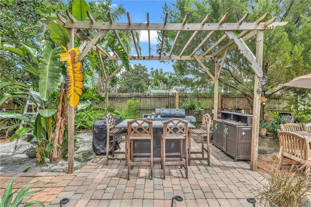 1587 Hunters Stand Run Oviedo FL 32765