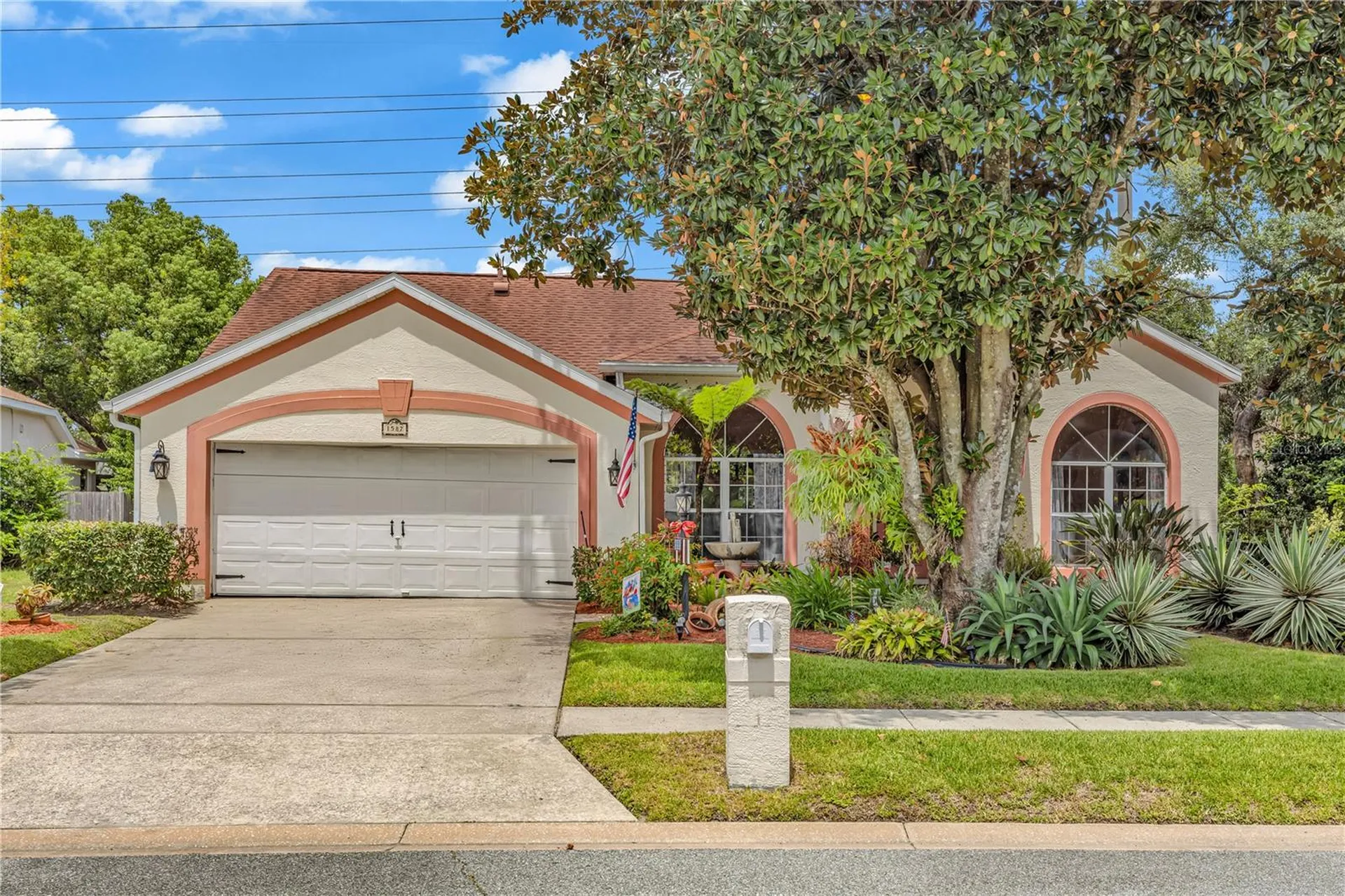 1587 Hunters Stand Run Oviedo FL 32765