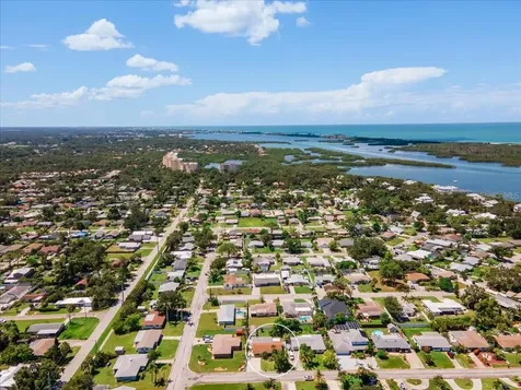 1738 Colleen Street Sarasota FL 34231