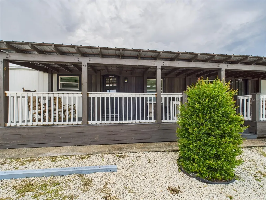 221 1st Street Davenport FL 33837