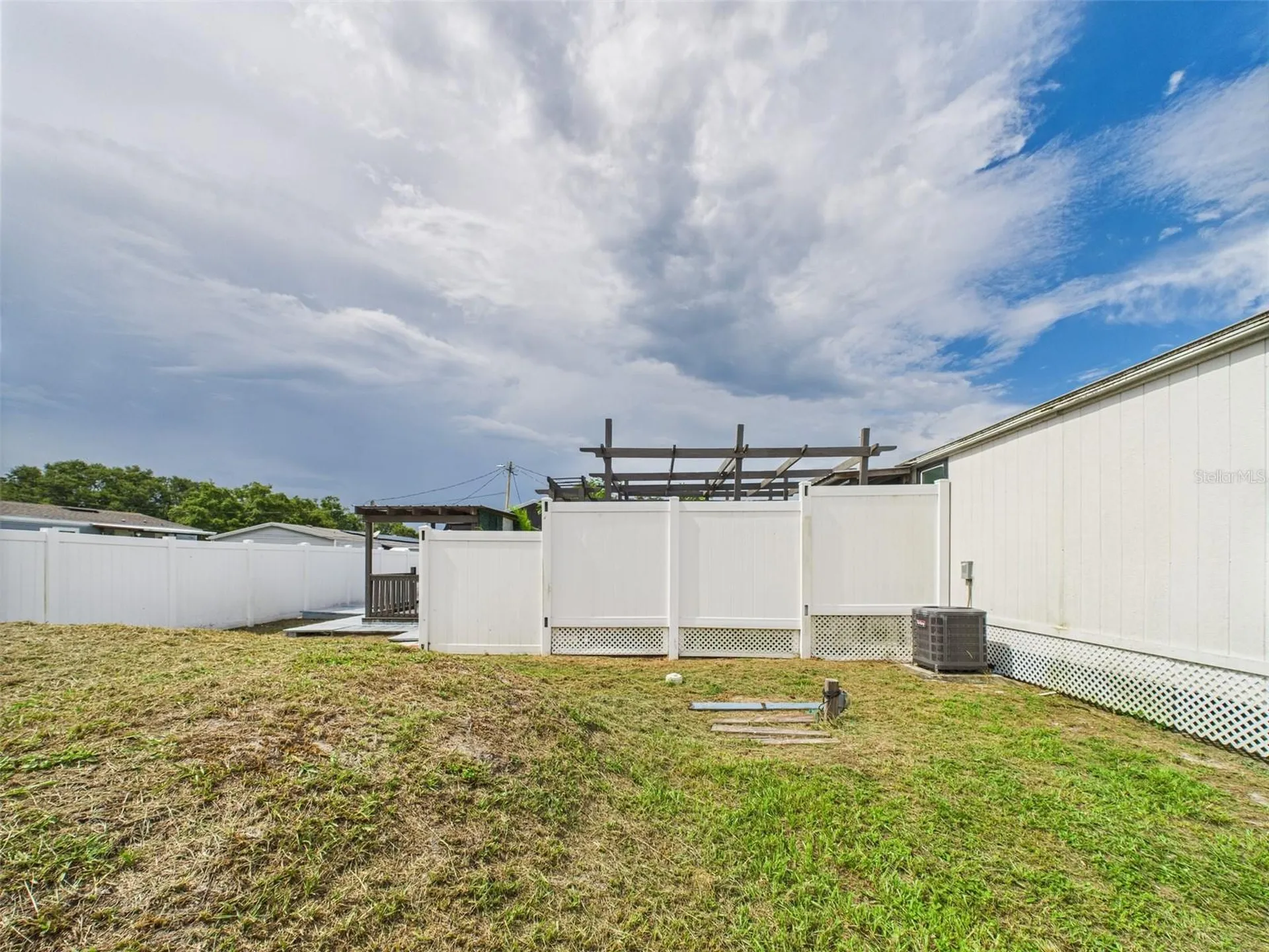 221 1st Street Davenport FL 33837