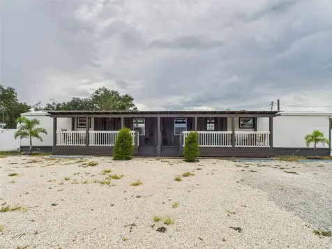 221 1st Street Davenport FL 33837