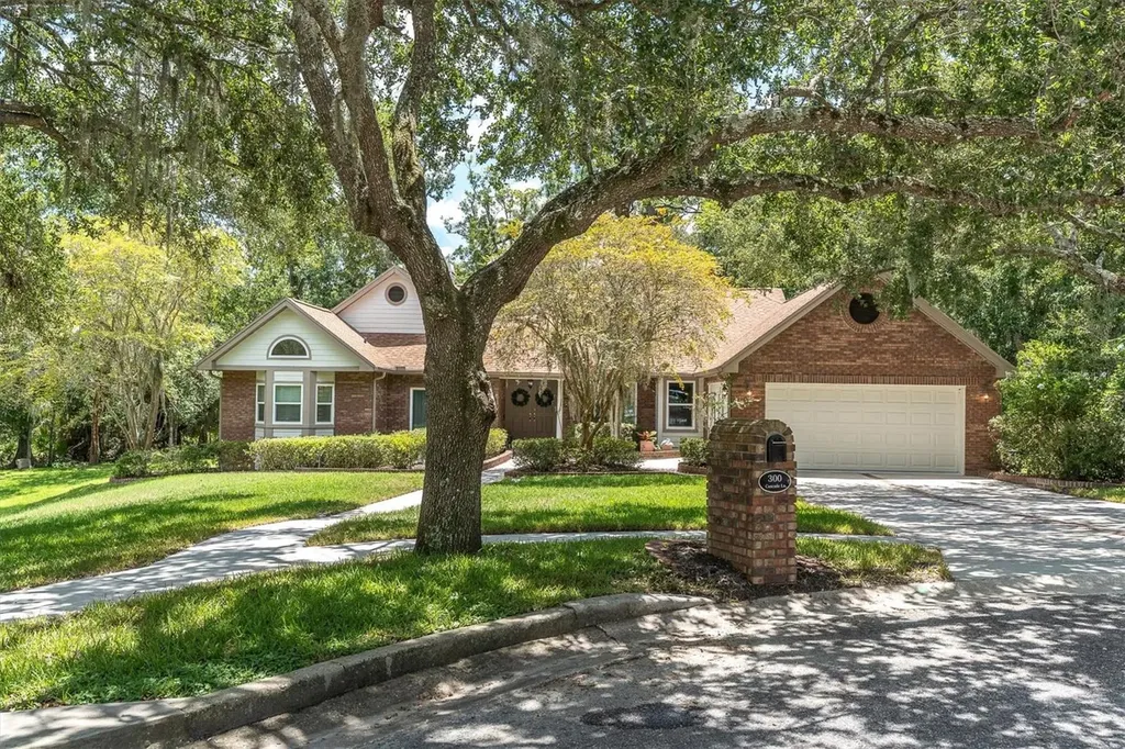 300 Cascade Lane Palm Harbor FL 34684