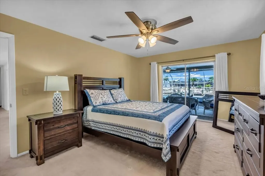 3816 Royal Palm Drive Bradenton FL 34210