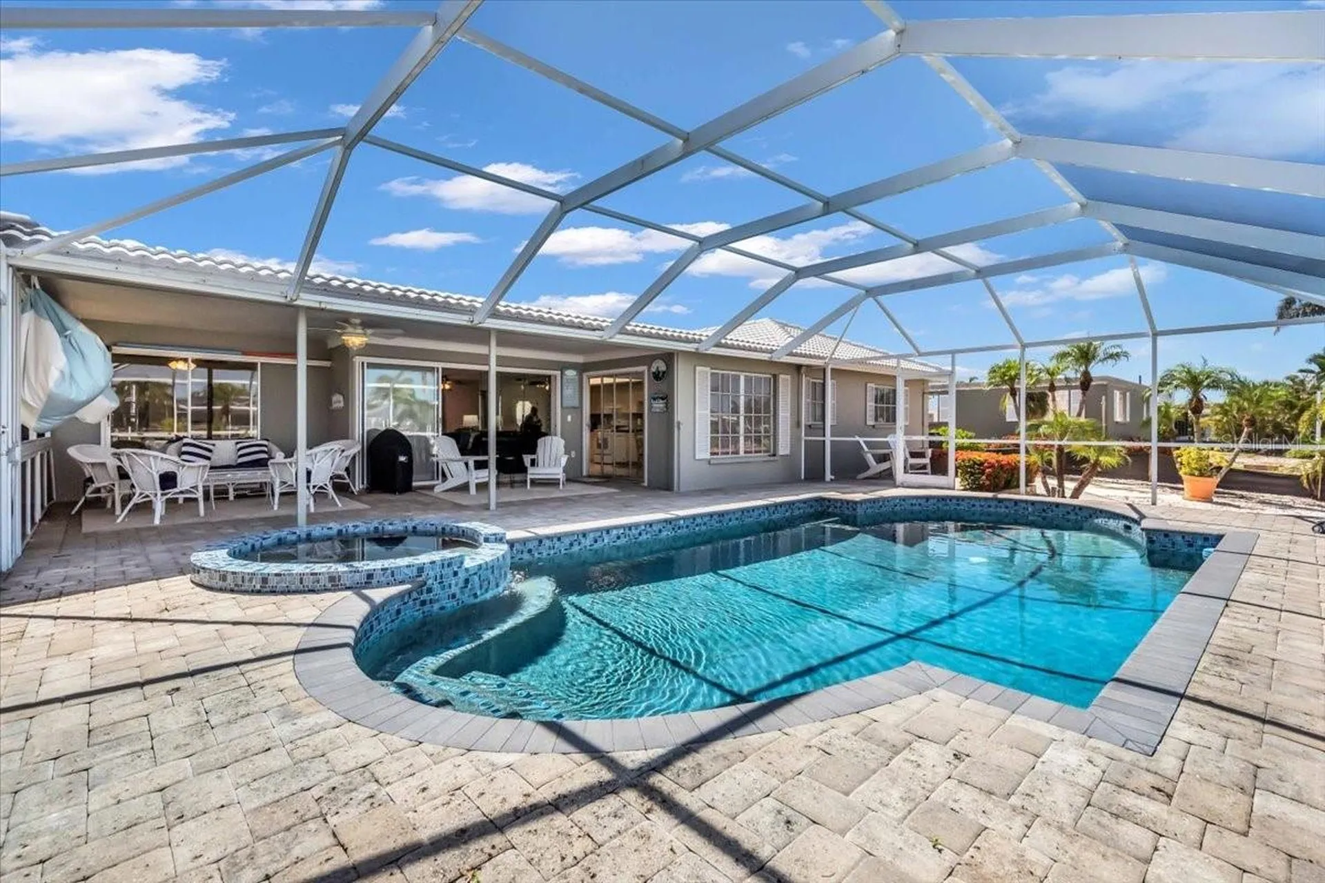 3816 Royal Palm Drive Bradenton FL 34210