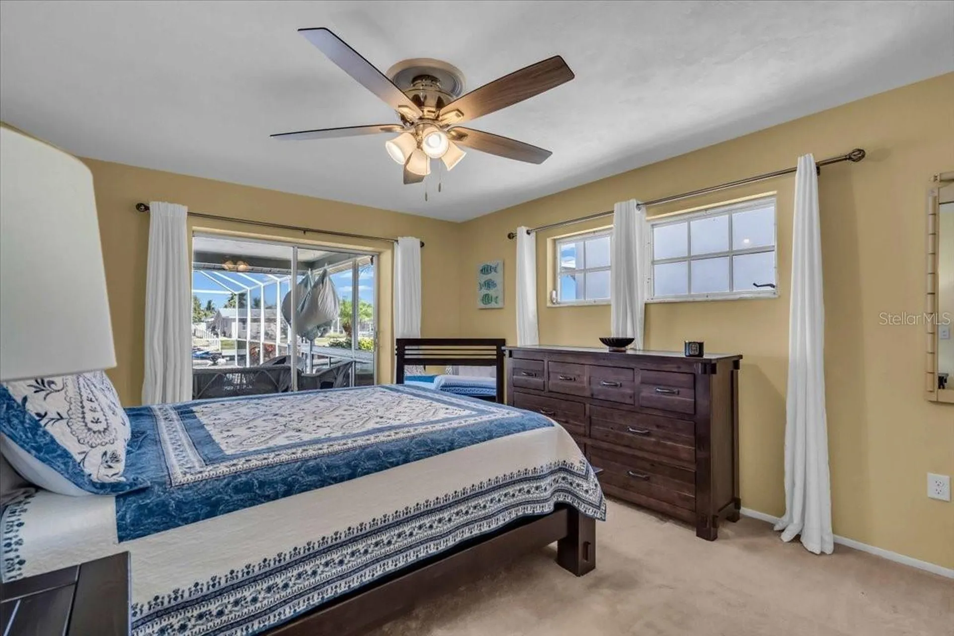 3816 Royal Palm Drive Bradenton FL 34210