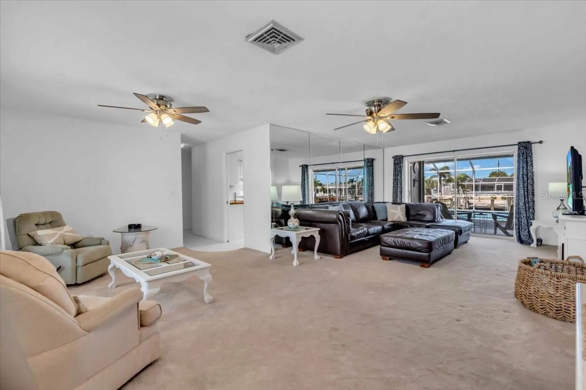 3816 Royal Palm Drive Bradenton FL 34210