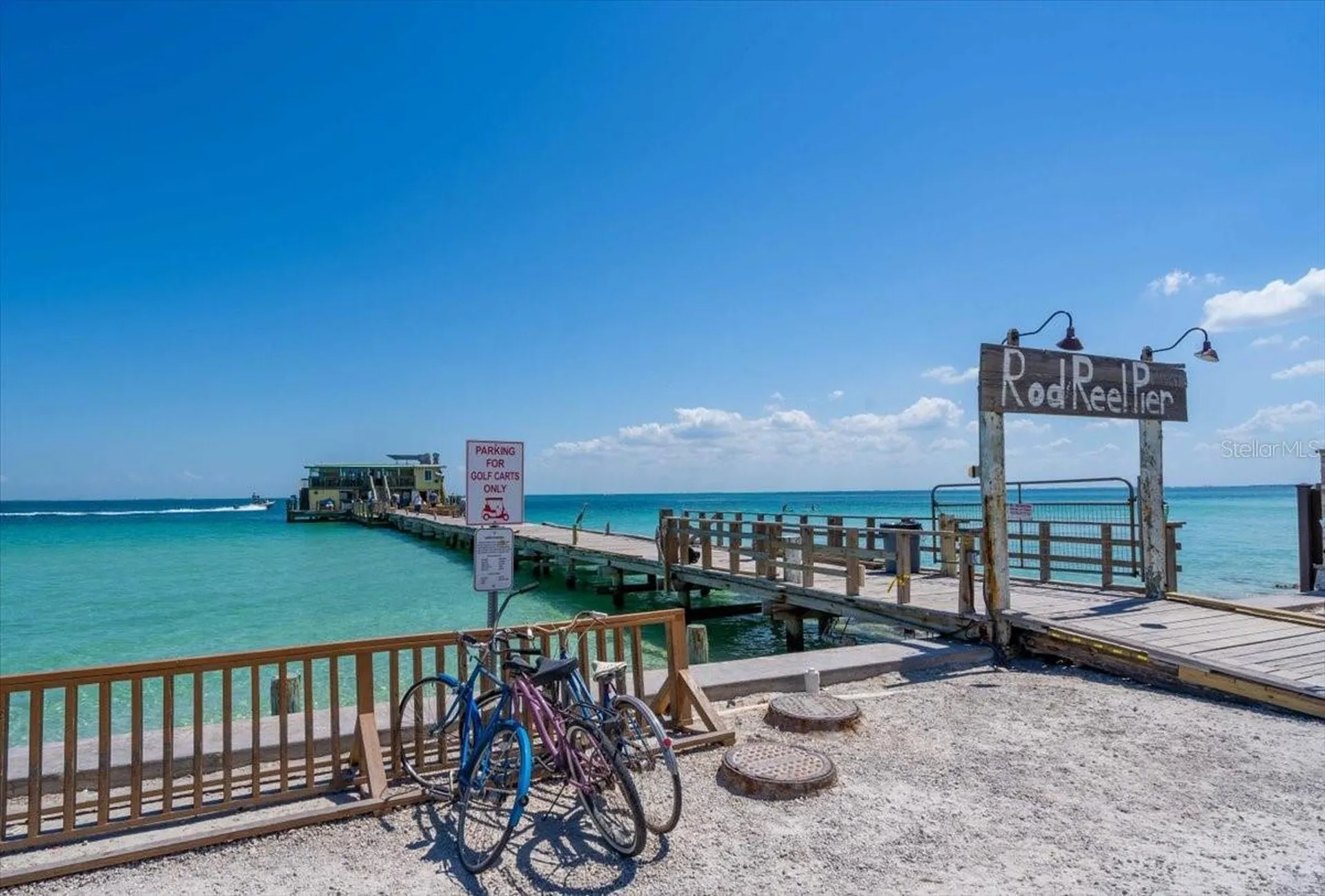 3816 Royal Palm Drive Bradenton FL 34210