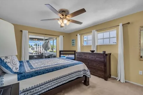 3816 Royal Palm Drive Bradenton FL 34210