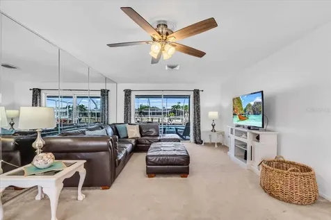 3816 Royal Palm Drive Bradenton FL 34210