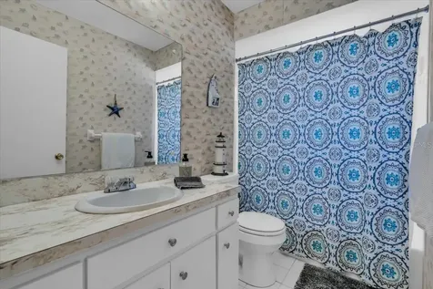 3816 Royal Palm Drive Bradenton FL 34210
