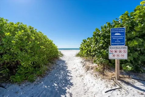3816 Royal Palm Drive Bradenton FL 34210