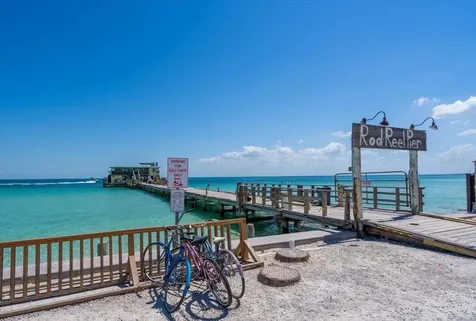 3816 Royal Palm Drive Bradenton FL 34210