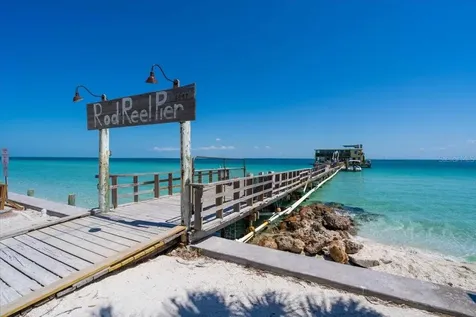3816 Royal Palm Drive Bradenton FL 34210