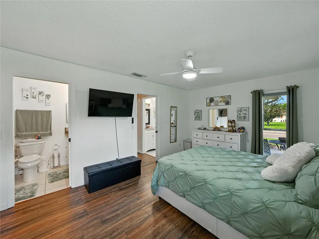 322 Gloucester Boulevard Sun City Center FL 33573