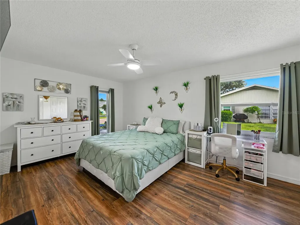 322 Gloucester Boulevard Sun City Center FL 33573