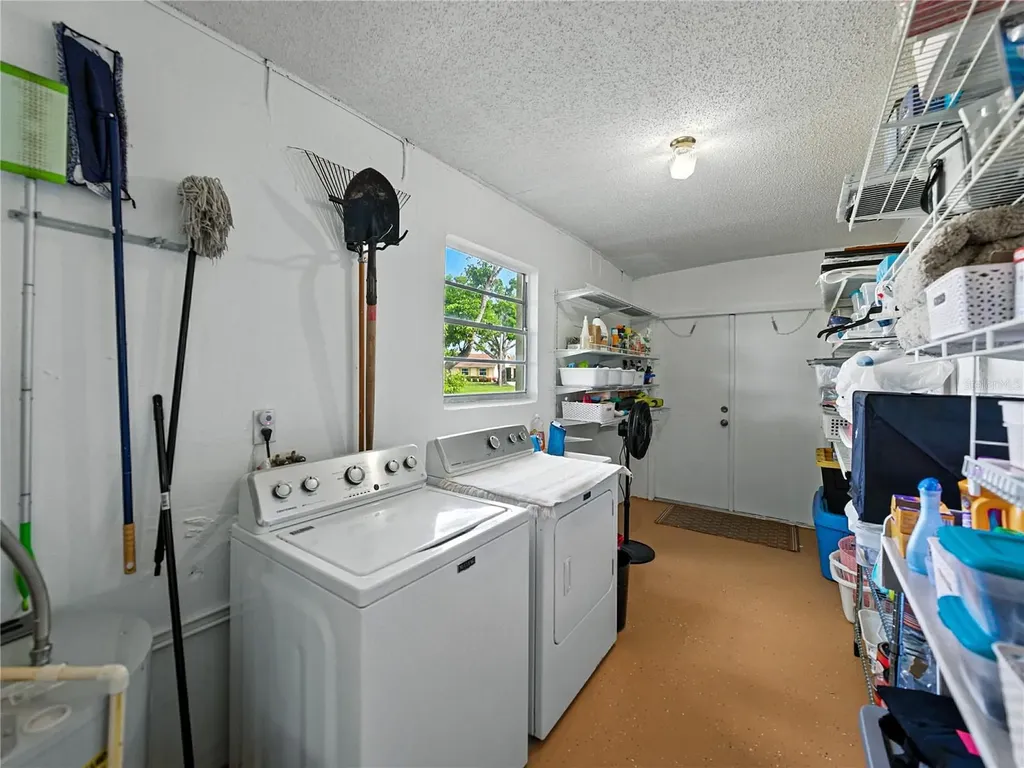 322 Gloucester Boulevard Sun City Center FL 33573