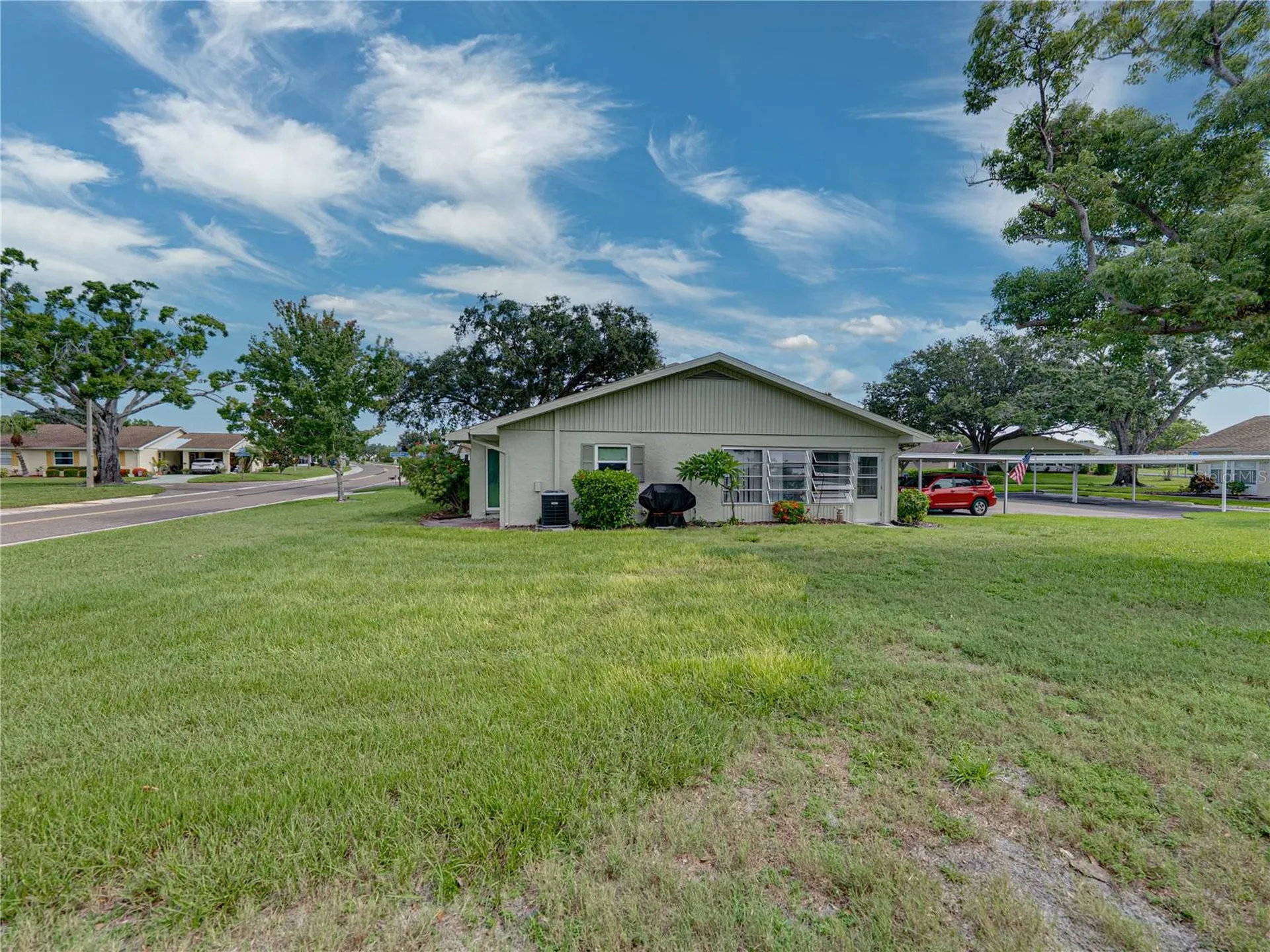 322 Gloucester Boulevard Sun City Center FL 33573