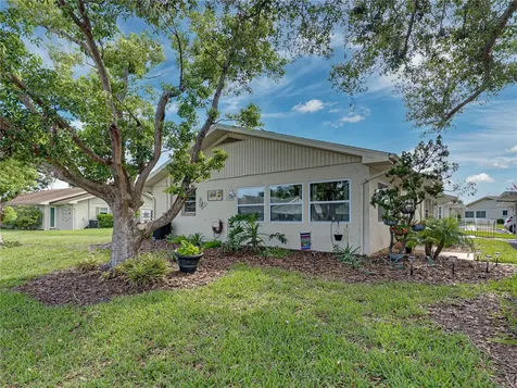 322 Gloucester Boulevard Sun City Center FL 33573