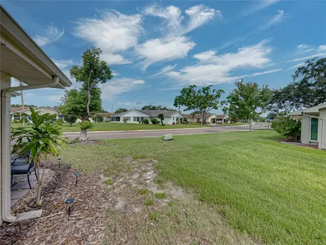 322 Gloucester Boulevard Sun City Center FL 33573