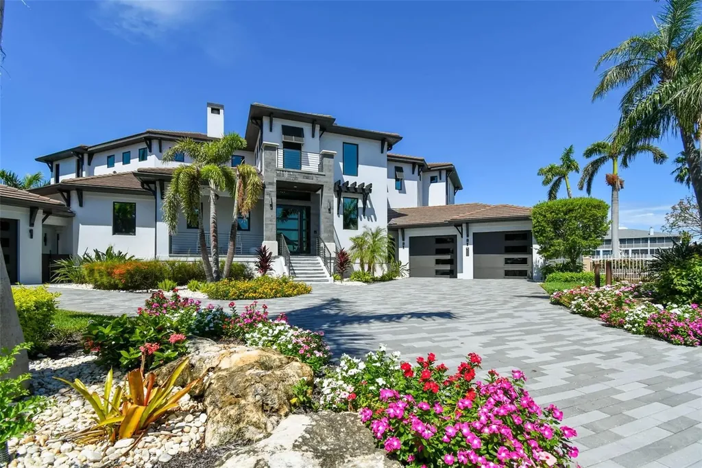 206 6th Street E Tierra Verde FL 33715