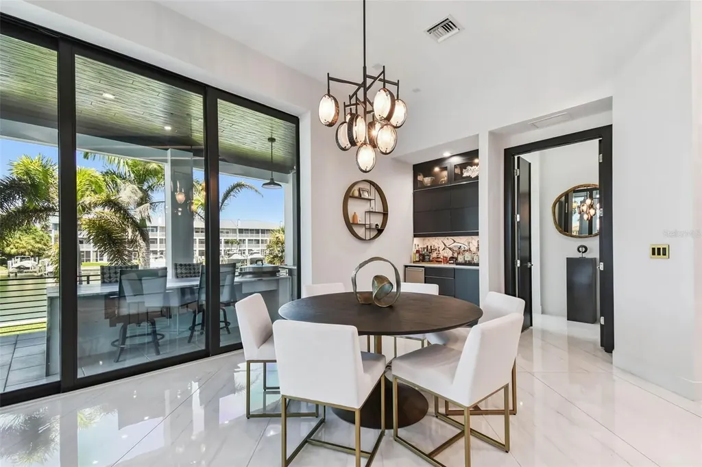 206 6th Street E Tierra Verde FL 33715