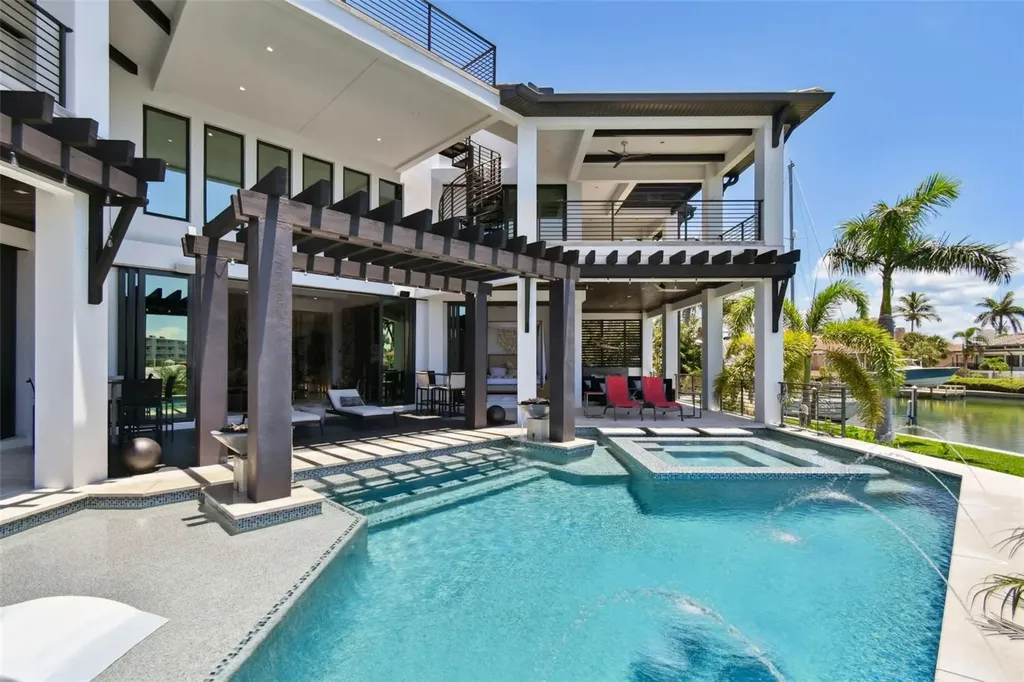 206 6th Street E Tierra Verde FL 33715