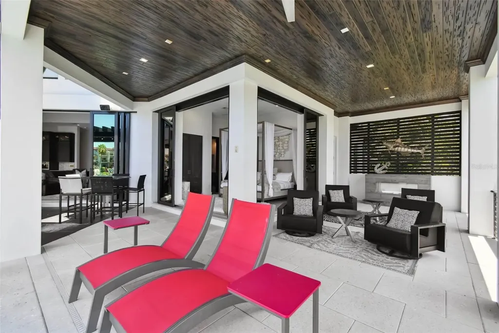 206 6th Street E Tierra Verde FL 33715
