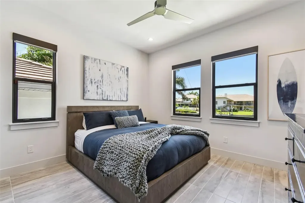 206 6th Street E Tierra Verde FL 33715