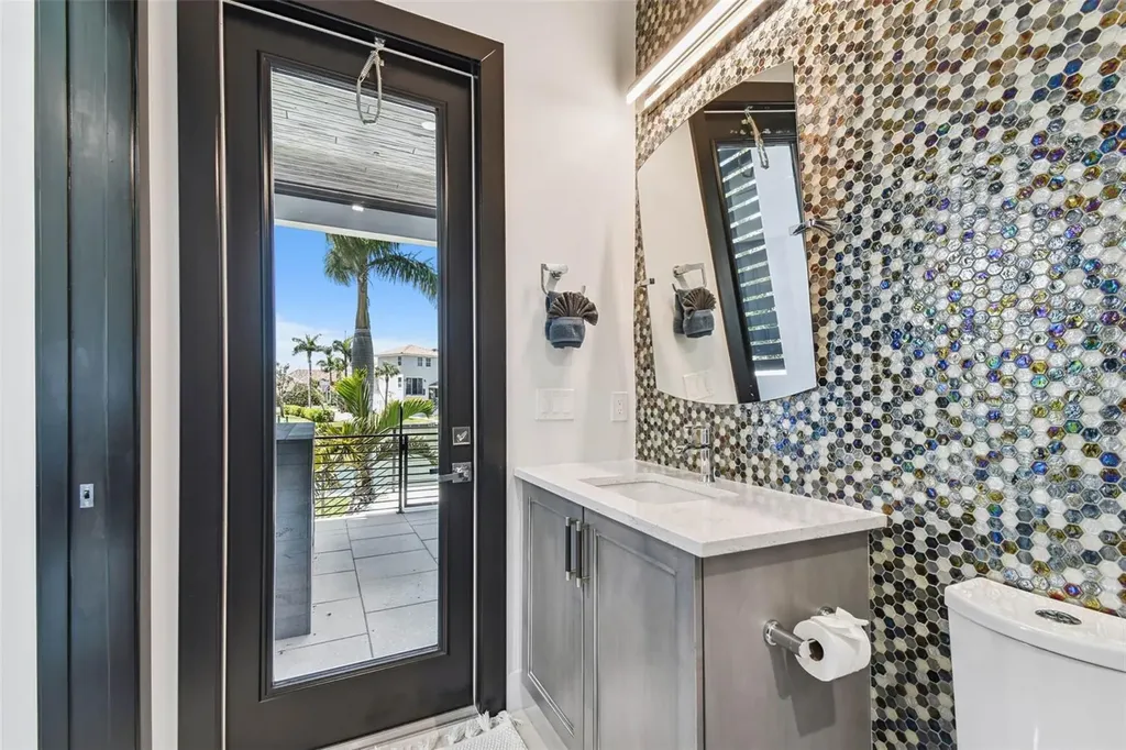 206 6th Street E Tierra Verde FL 33715