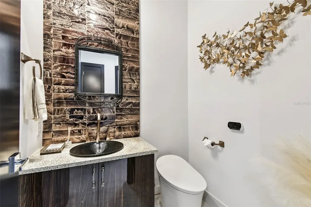 206 6th Street E Tierra Verde FL 33715