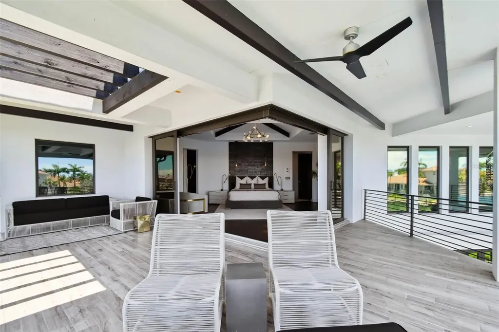 206 6th Street E Tierra Verde FL 33715