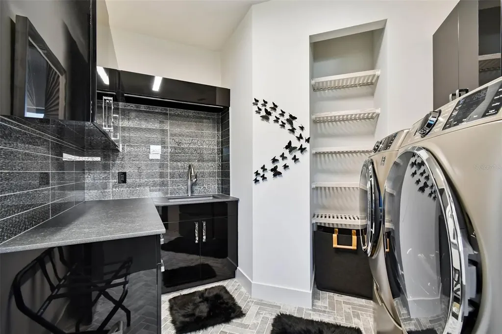 206 6th Street E Tierra Verde FL 33715