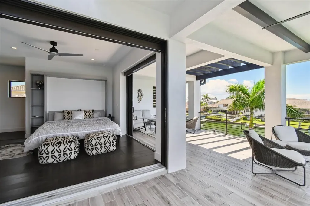 206 6th Street E Tierra Verde FL 33715