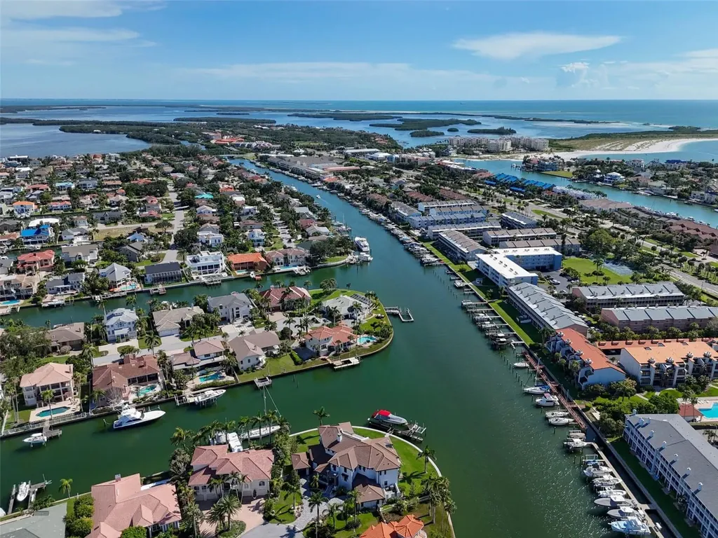 206 6th Street E Tierra Verde FL 33715