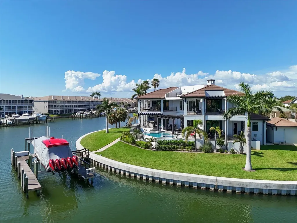 206 6th Street E Tierra Verde FL 33715