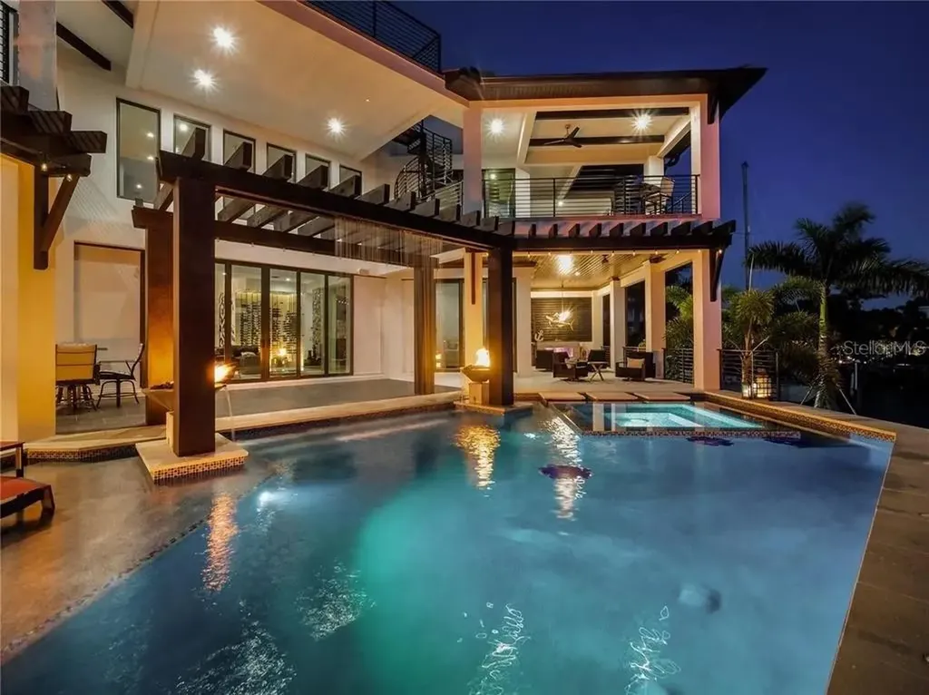 206 6th Street E Tierra Verde FL 33715