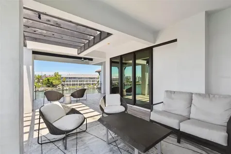 206 6th Street E Tierra Verde FL 33715