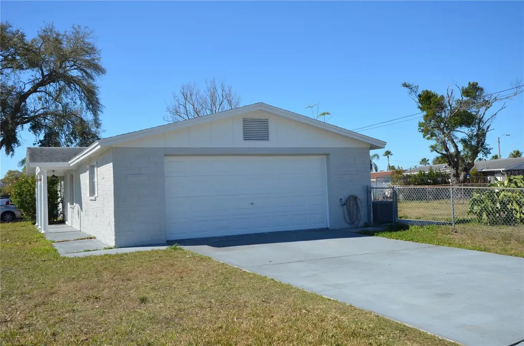 10905 Scenic Drive Port Richey FL 34668