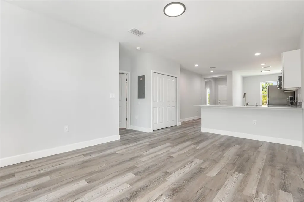 11184 Kimberly Avenue Englewood FL 34224
