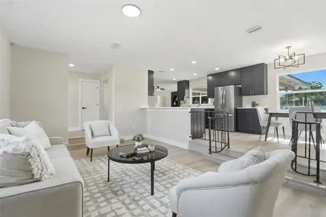 2831 Antioch Way Orlando FL 32807