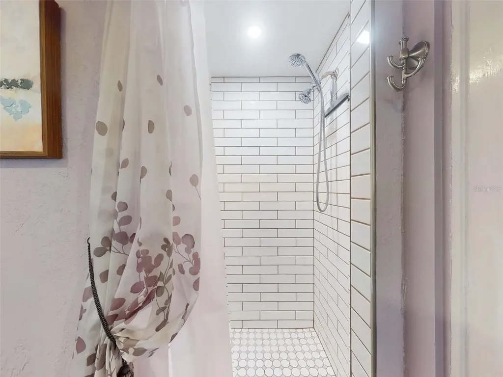 544 S Palmetto Avenue Daytona Beach FL 32114