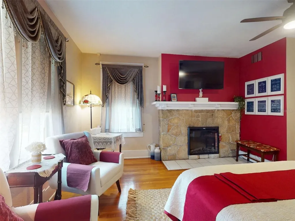 544 S Palmetto Avenue Daytona Beach FL 32114