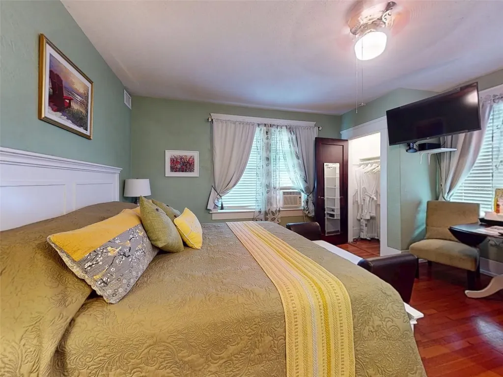 544 S Palmetto Avenue Daytona Beach FL 32114