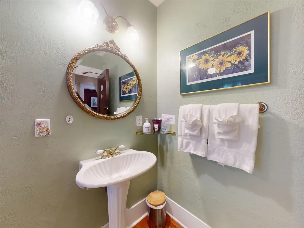 544 S Palmetto Avenue Daytona Beach FL 32114