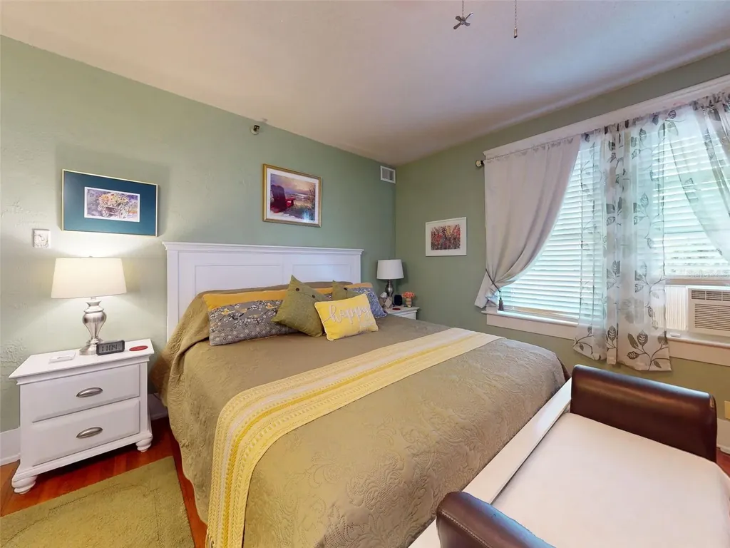 544 S Palmetto Avenue Daytona Beach FL 32114