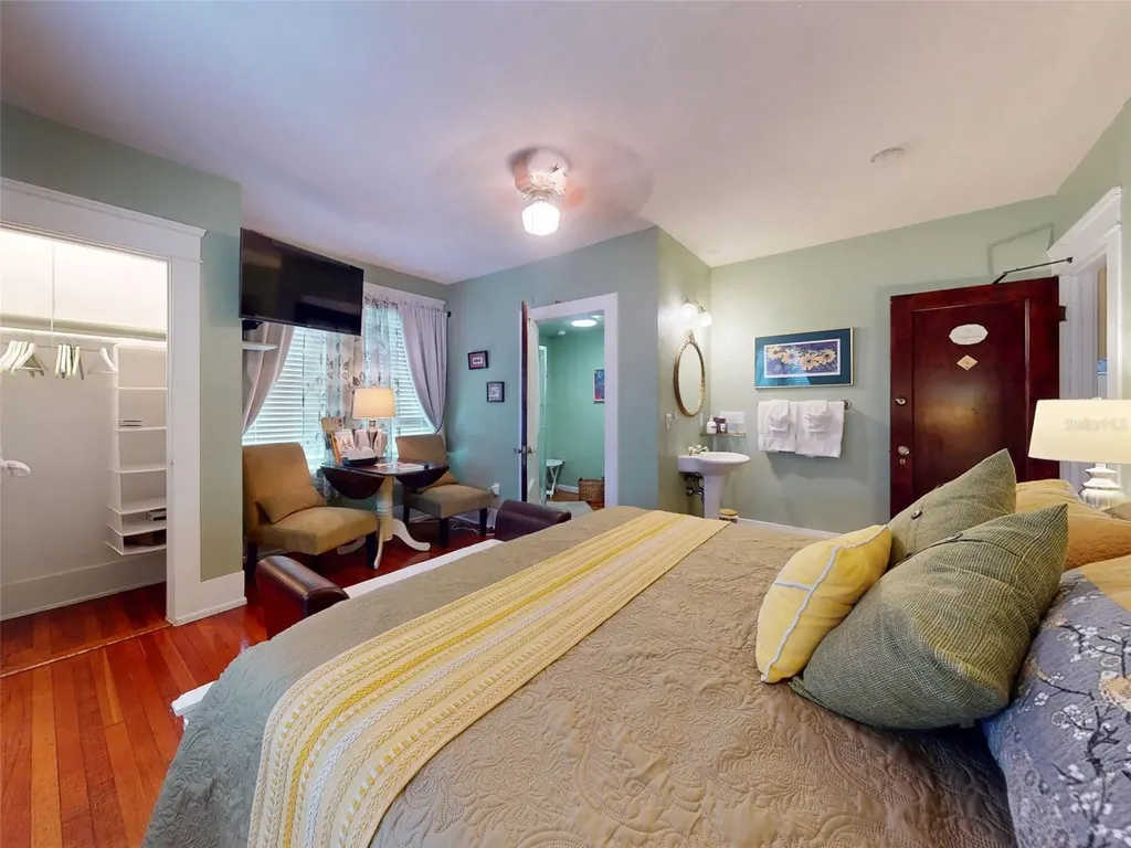 544 S Palmetto Avenue Daytona Beach FL 32114