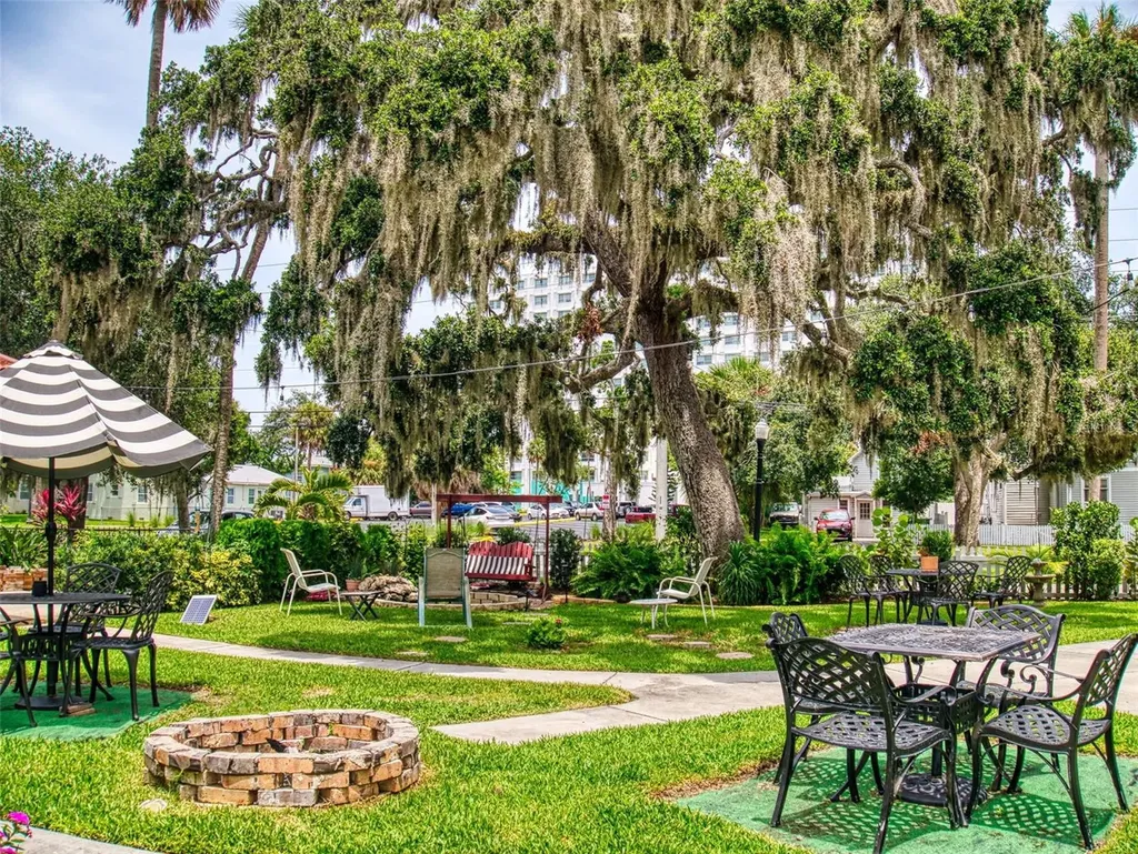 544 S Palmetto Avenue Daytona Beach FL 32114