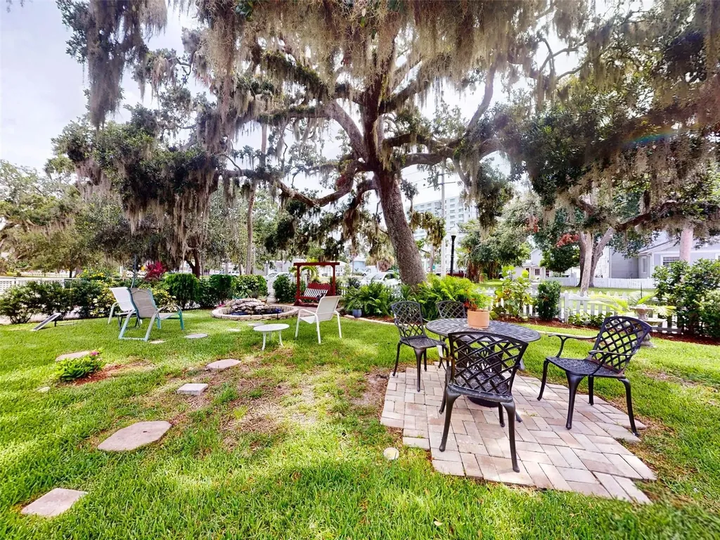 544 S Palmetto Avenue Daytona Beach FL 32114